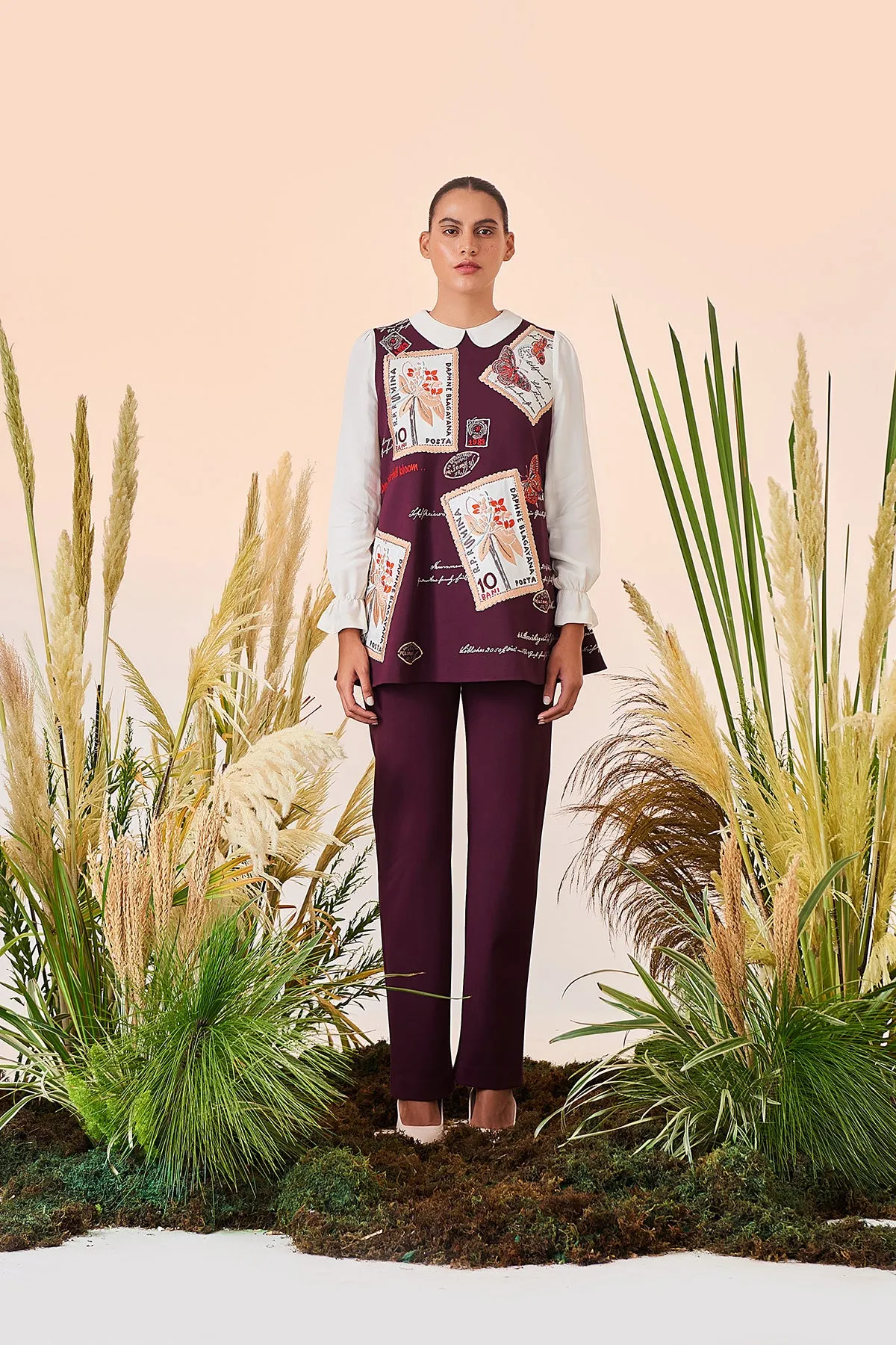 Straight Pant Of (Post Card Flared Top)